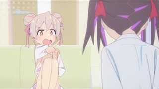 "Onii-chan Mahiro và em gái bị ép trang điểm"