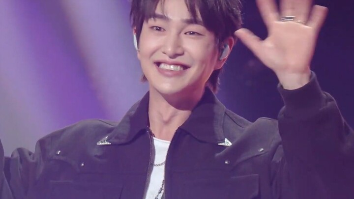 Nostalgia alert! Onew's Stand By Me high-definition stage performance