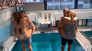 双人成行