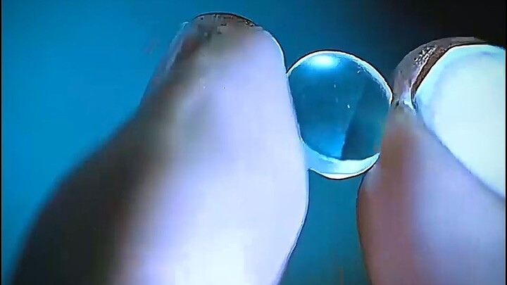 Người đàn ông nhận được một viên thần dược có thể phát triển trí não đến cực hạn