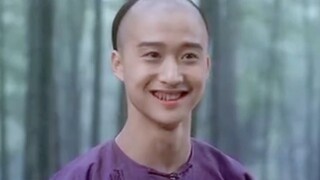 谢楠说吴京年轻的时候很帅，笑起来眼睛里像有小星星一样！