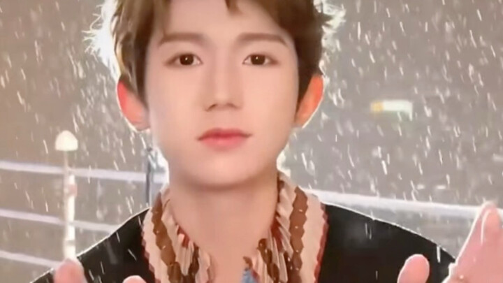 Wang Yuan, do you know? If this video had been posted ten years ago, both of us would’ve been hacked