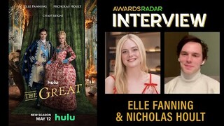 Elle Fanning & Nicholas Hoult on the Evolution of Catherine and Peter in 'The Great'