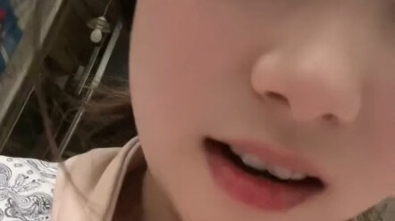 最后还嘟囔两句