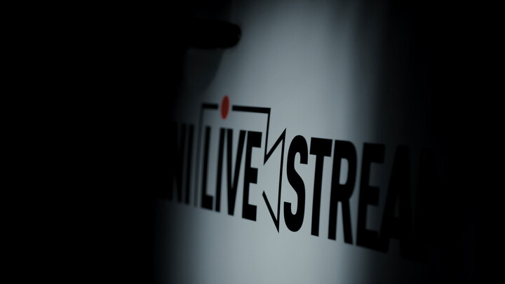 بعد إجراء الكثير من البثوث الداخلية، لطالما أردنا تجربة النقل...