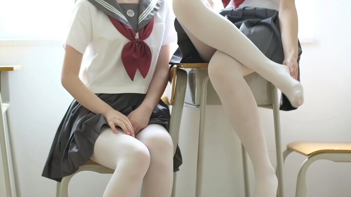 White tights x2 = Double the Fun II