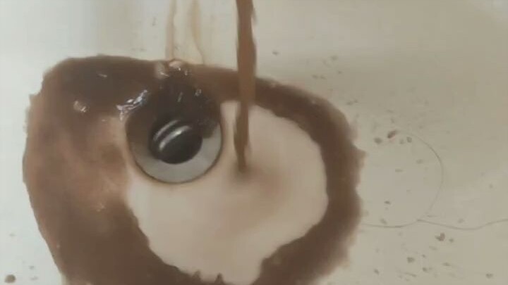 This is the second female lead’s water at school—way crazier than the boys’ dorm!