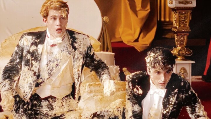 Kalau kamu hidup cukup lama, kamu bahkan mungkin bisa melihat AS dan Inggris jatuh cinta! [Merah Ber