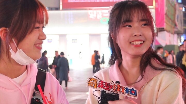 Thực ra máy xúc cũng khá đắt đấy.