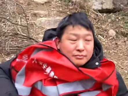 สาวๆ ทั้งหมดลุยดิบกลางป่า ขำตายเลย!