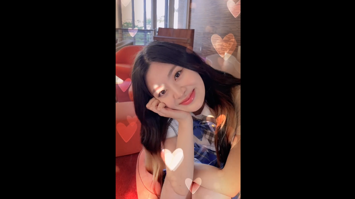 [STAYC] 210913 TikTok update: Silver-style STEREOTYPE challenge