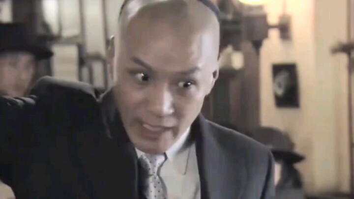 Yuan Shikai, in his bid to ascend the throne and become emperor, forced a prince to kneel and delive