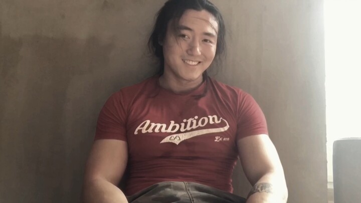 مرّ عامٌ آخر، كبرتُ سنةً إضافية / أنا غاو، أتمنى أن ترشدوني وتوجهوني.