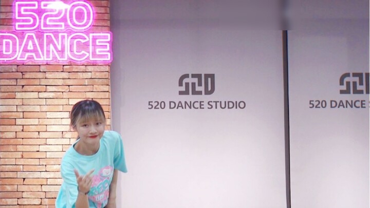 [Sun Tzu Group Training] Fans quickly turned to the solo debut song! Banban danced Bambam-riBBon