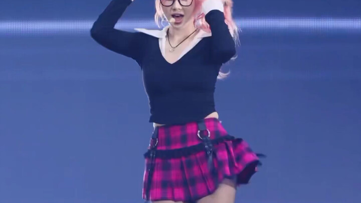 GISELLE【240112】Quay fan show ngày 2 của nhóm SM – Quay trực tiếp “Răng khôn đầu tiên”