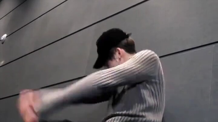 抖王崔然竣来袭！统统让开！yup i'm down 250213Tik Tok更新
