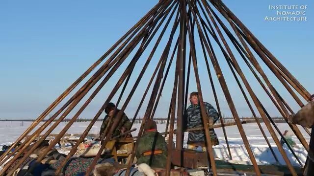 Warmest Tent on Earth - Pitching in the Siberian Arctic Winter - Ненецкая палатк