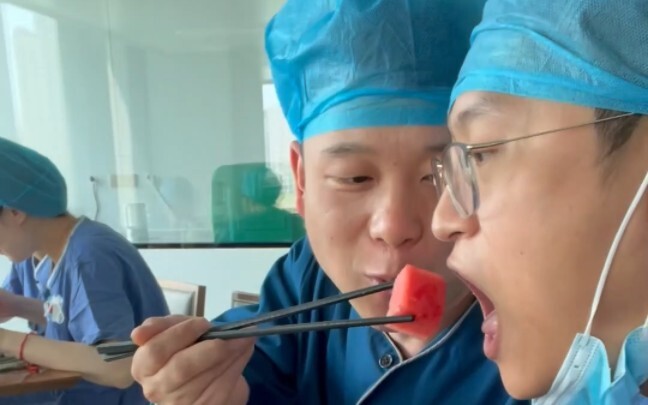 The unique skills in the operating room are amazing~