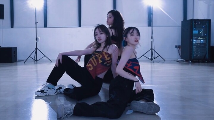 【NAME】《Pretty Savage》Original choreography by NAME Feng Ruohang, Li Siyang, Long Yunzhu