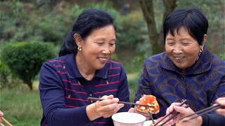 请全村人吃饭是种什么样的体验？姥姥就喜欢全村人其乐融融