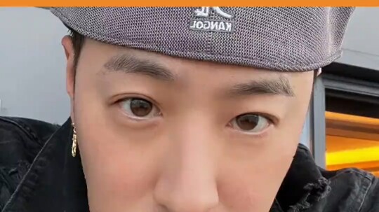 If you don’t know what to eat, just check out Wilber Pan’s comment section! #WilberPan #Food #Wilber