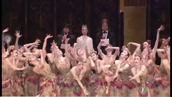 【النسخة الكاملة】فرقة ماتسوياما اليابانية للباليه تدعم ووهان الصينية، بل وتغني النشيد الوطني وتصيح بك