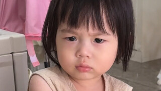 人类幼崽尝试榴莲