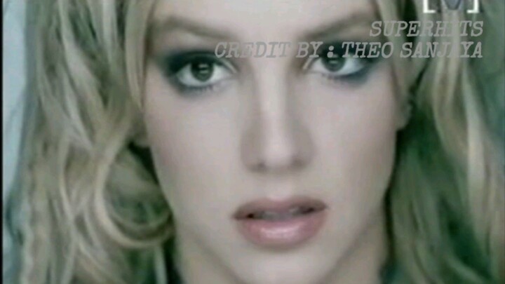 Britney Spears - Stronger (Channel V)