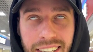 下电梯时的迷惑爽点...