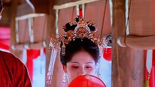 Đạo diễn không khỏi cười lớn, Ninh Nhĩ lại bị Tạ sư phụ đánh.