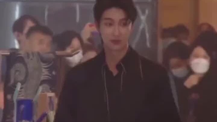 แทบไม่อยากจะเชื่อว่านี่คือคำกล่าวบนเวทีงานประกาศรางวัล Golden Disc ซูหมิงหาวมาบอกให้รู้ว่า ‘สายเลือด