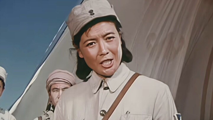 How did the Eighth Route Army and Qing dynasty officials appear at the same time?