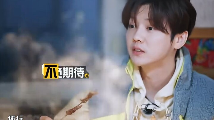 Lu Han truly is a fan of bold, intense flavors—just seconds ago he was turning it down, and now he’s