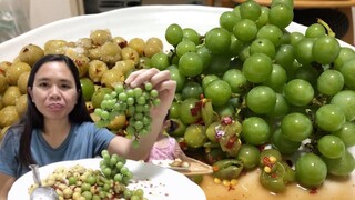 ตำองุ่นป่า องุ่นดองราดพริกเกลือ | แม่ชบา พาแซ่บบ