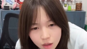 รุ่นพี่สุดท้ายก็หนีไม่พ้นจากอุ้งมือของ “หัวเหลือง”
