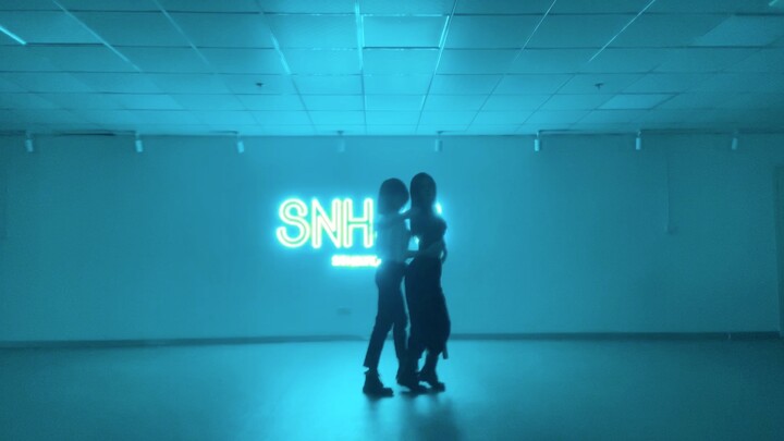 A-ha (Flip dance studio)