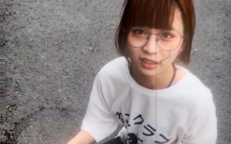 Gambar Arah Berlawanan