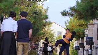 怎么把我抱进门，离婚就怎么把我抱出门