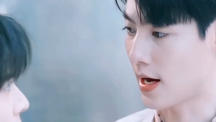 The long-awaited two of them finally starred in the film.