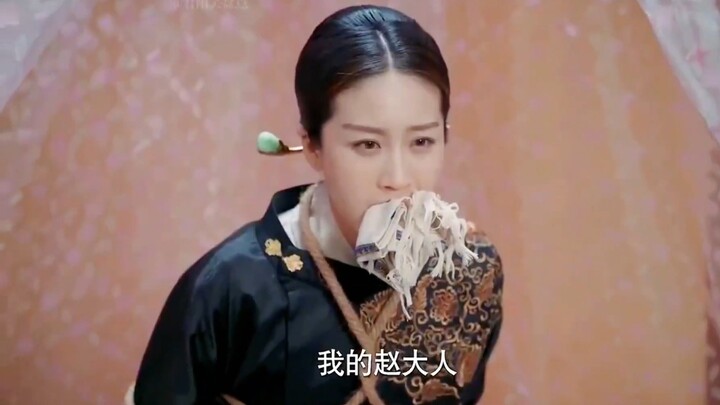 Awalnya si cantik lebih rela mati daripada menyerah, tapi begitu melihat alat penyiksaan, dia langsu