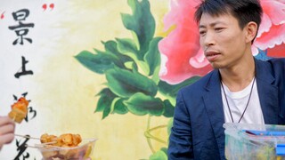 外村的领导让我给他们村画一幅画，锦上添花，我完美的完成了甲方的要求，画了一幅景上添花。