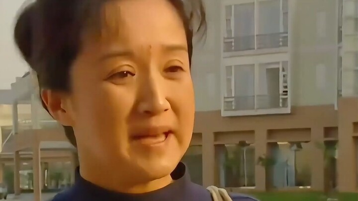 The Mistress Tests the Nanny by Randomly Stashing Cash—But the Nanny Sees Right Through It!