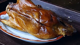 落魄贵族到福聚德吃烤鸭，防止店家掉包就在鸭子上画了一只势利眼