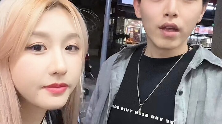 ها قد أتى حبّي للغة الإسبانية واللغة الألمانية!