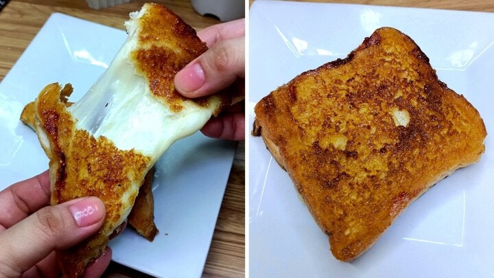 BROWN SUGAR TOAST WITH MOZZARELLA CHEESE  / CHUBBYTITA