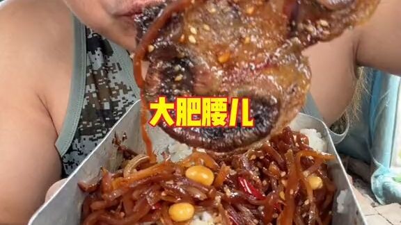Kebahagiaan seorang petani dengan ginjal domba
