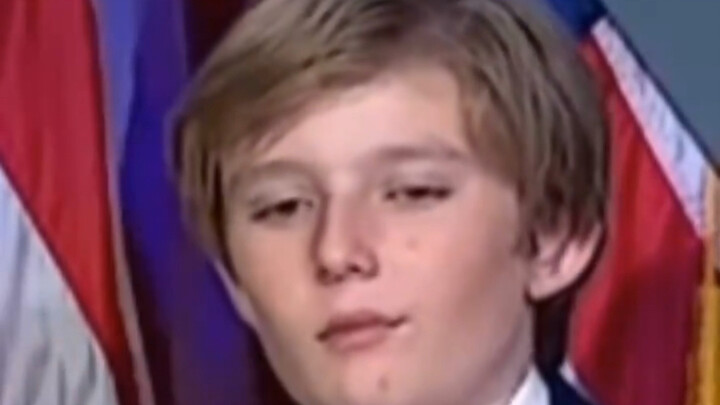 Diện mạo của Barron, con trai út của Trump, qua các năm