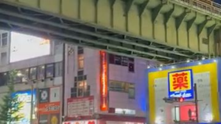 y2mate.com - Crowd at Night in Akihabara_360p