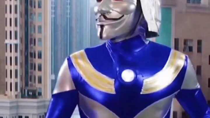 Apakah ada yang tahu siapa Ultraman jelek ini?