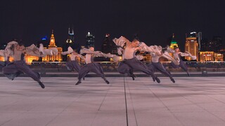 [4K] Chúng tôi sử dụng toàn bộ Bến Thượng Hải làm nền để biểu diễn màn Kung Fu. Người nước ngoài cho